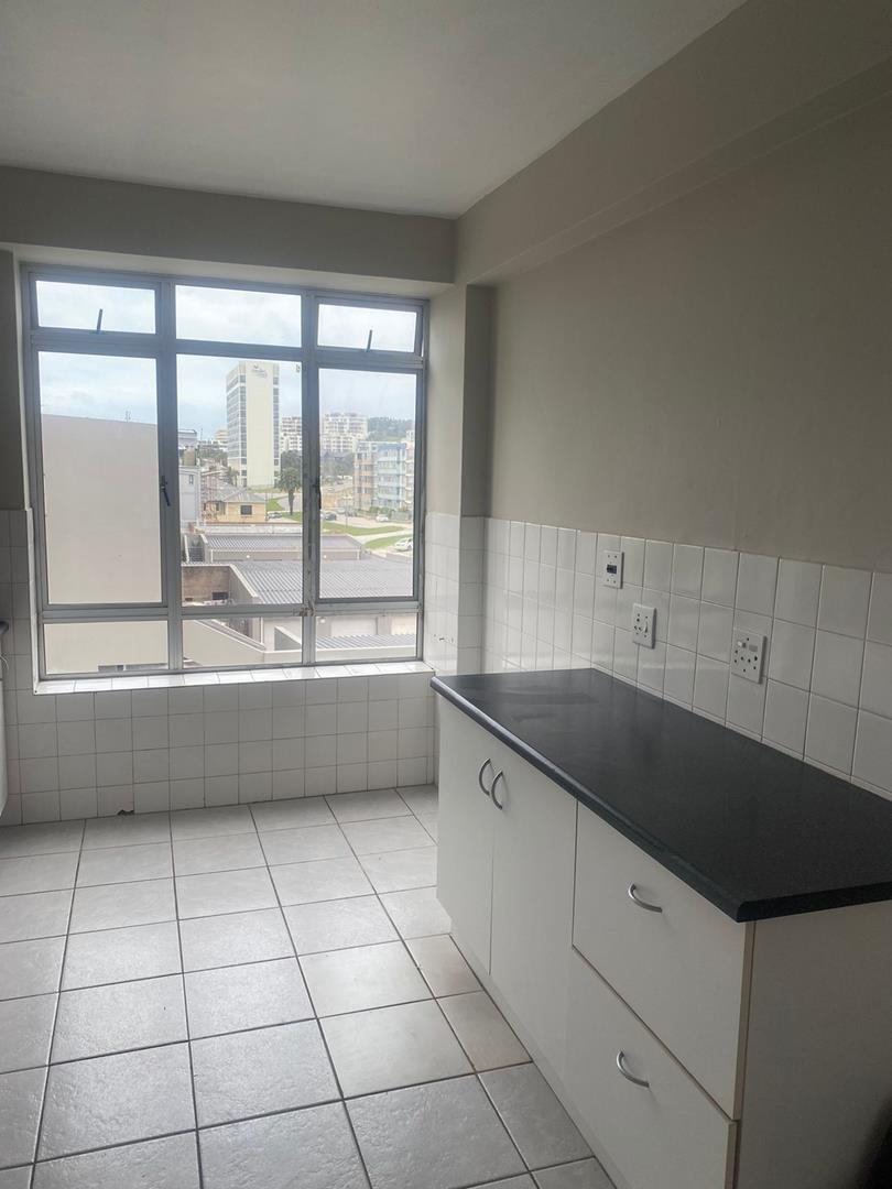 To Let 2 Bedroom Property for Rent in Humewood Eastern Cape